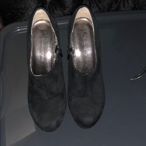 UK French Connection suede booties